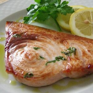 Trancio di pesce spada alla messinese+verdura ripassata+pane
